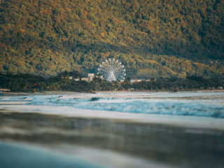 Roda de Ubatuba no Ubatuba Mall, uma das principais atrações turísticas do Itaguá